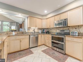 406 Brighton Circle, Devon PA 19333