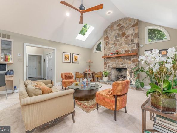 406 Brighton Circle, Devon PA 19333