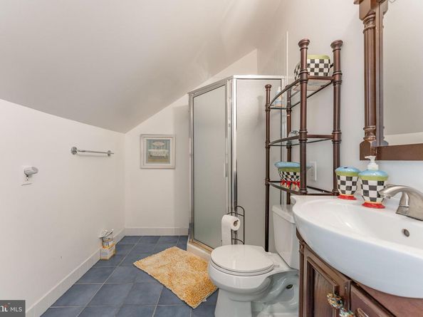406 Brighton Circle, Devon PA 19333