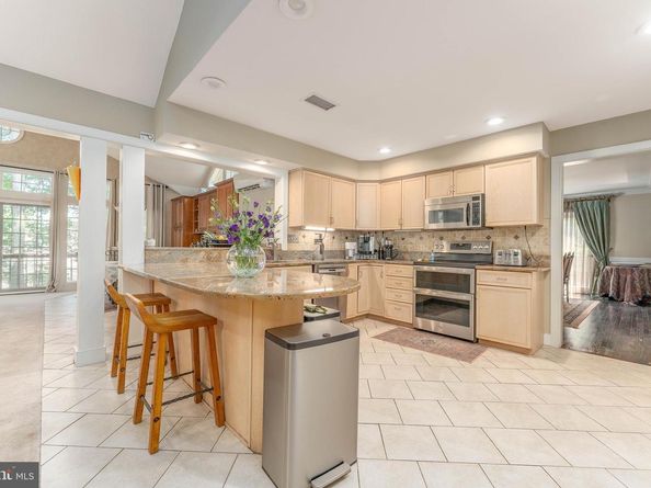 406 Brighton Circle, Devon PA 19333