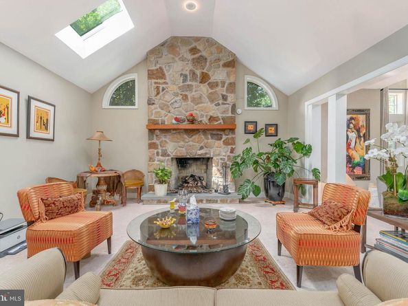 406 Brighton Circle, Devon PA 19333