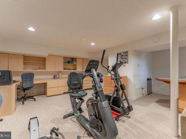 406 Brighton Circle, Devon PA 19333