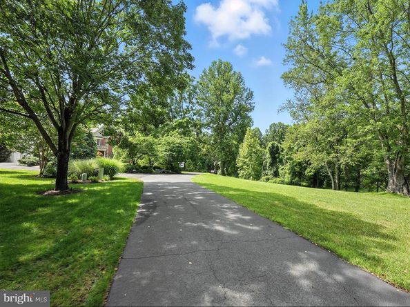 10505 Dunn Meadow Road, Vienna VA 22182