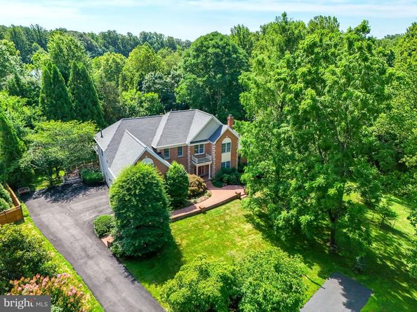 10505 Dunn Meadow Road, Vienna VA 22182