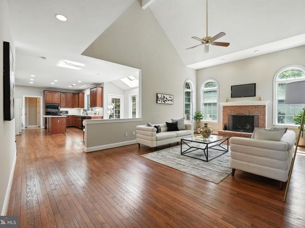10505 Dunn Meadow Road, Vienna VA 22182