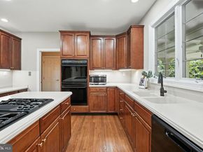 10505 Dunn Meadow Road, Vienna VA 22182