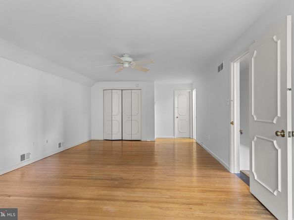 1 Chatham Place, Wallingford PA 19086