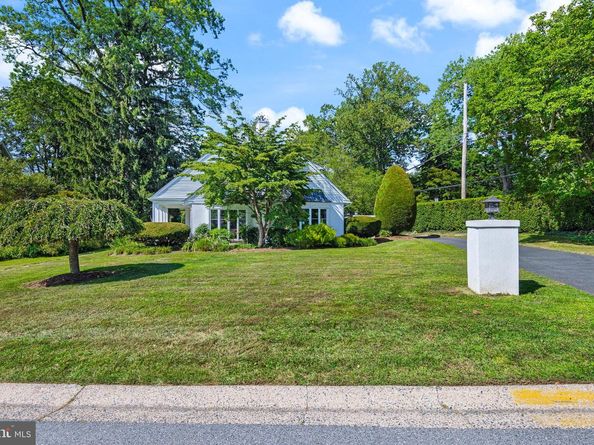 1 Chatham Place, Wallingford PA 19086