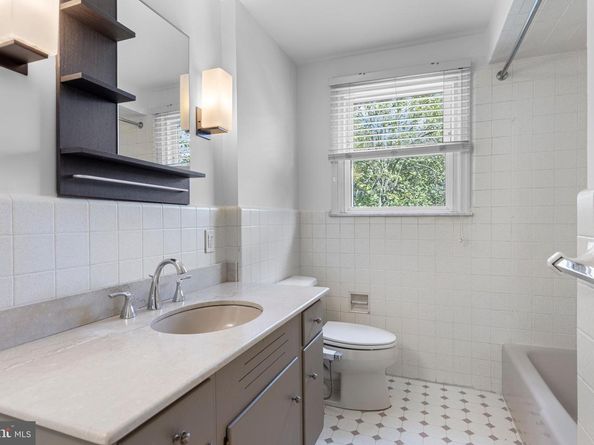 1 Chatham Place, Wallingford PA 19086