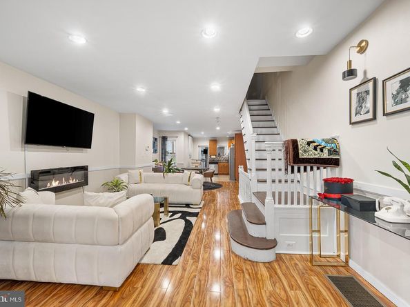 6908 Ogontz Avenue, Philadelphia PA 19138