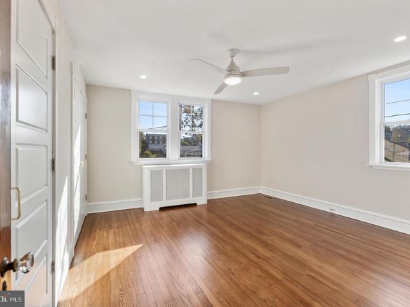 313 W 5TH Avenue, Conshohocken PA 19428
