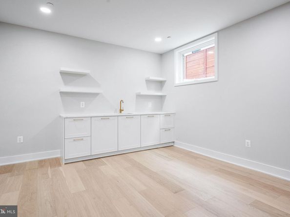 3711 Livingston Street NW, Washington DC 20015