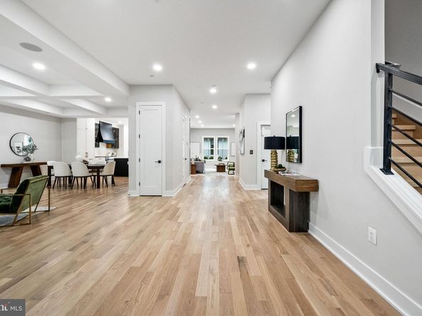 3711 Livingston Street NW, Washington DC 20015