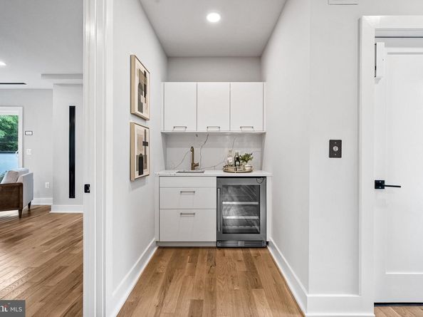 3711 Livingston Street NW, Washington DC 20015