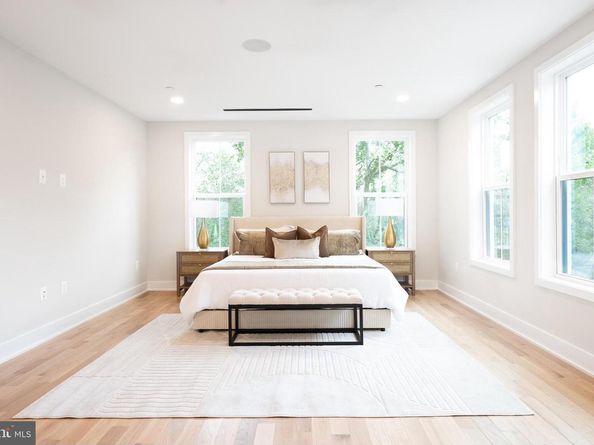 3711 Livingston Street NW, Washington DC 20015