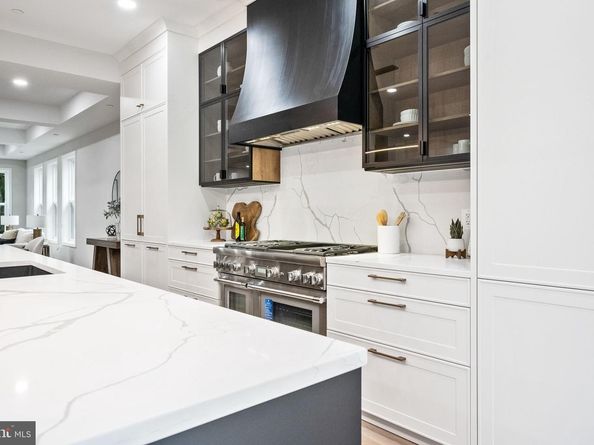 3711 Livingston Street NW, Washington DC 20015