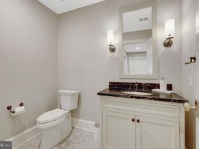 954 Mackall Farms Lane, Mclean VA 22101