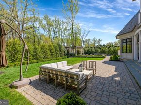 954 Mackall Farms Lane, Mclean VA 22101