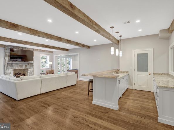 954 Mackall Farms Lane, Mclean VA 22101