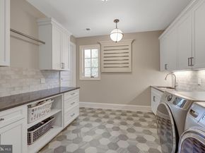 954 Mackall Farms Lane, Mclean VA 22101