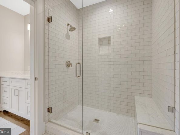 954 Mackall Farms Lane, Mclean VA 22101