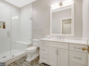 954 Mackall Farms Lane, Mclean VA 22101