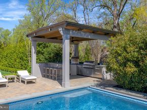 954 Mackall Farms Lane, Mclean VA 22101