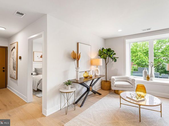 845 19TH Street NE 8, Washington DC 20002