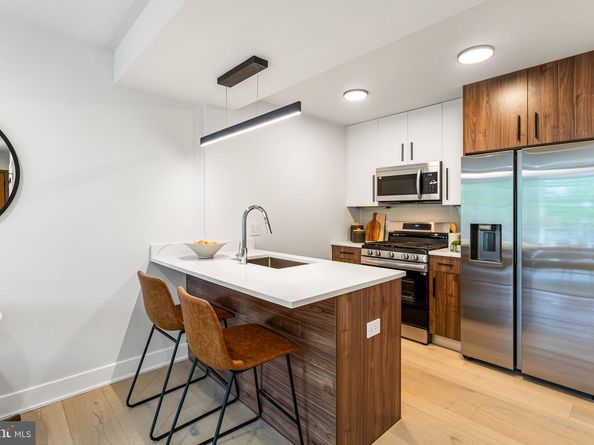 845 19TH Street NE 8, Washington DC 20002