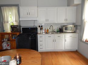 11 North Avenue, Wyncote PA 19095