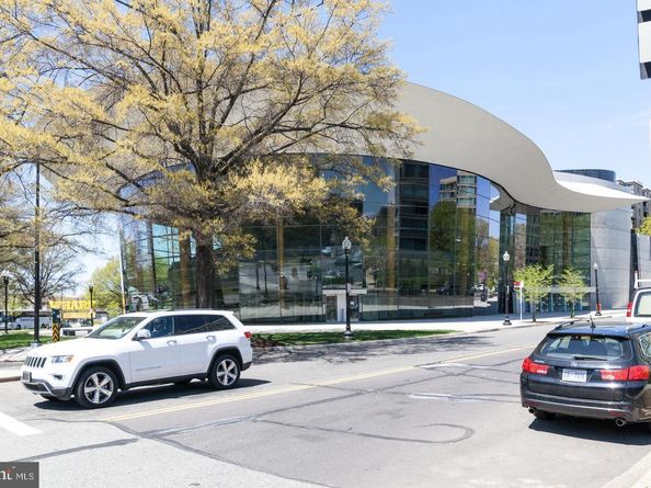 88 V Street SW 201, Washington DC 20024