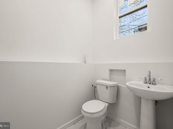 2548 N Front Street, Philadelphia PA 19133