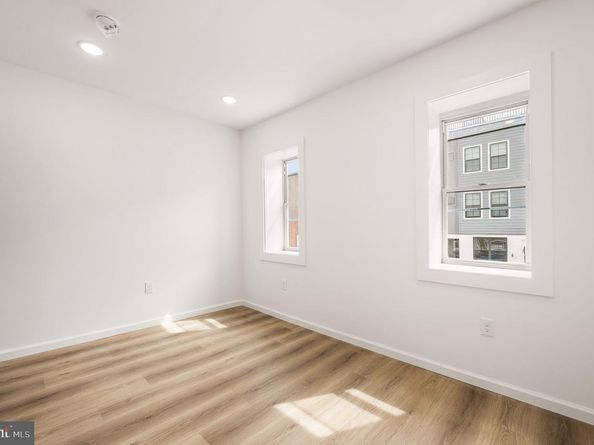 2548 N Front Street, Philadelphia PA 19133