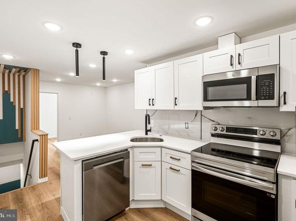 2548 N Front Street, Philadelphia PA 19133