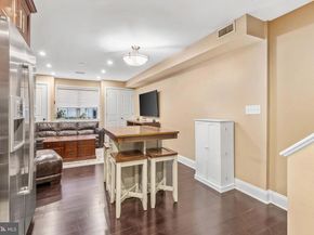1522 Race Street 1, Philadelphia PA 19102