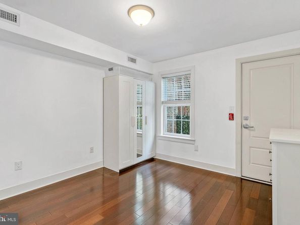 1522 Race Street 1, Philadelphia PA 19102