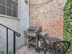 1522 Race Street 1, Philadelphia PA 19102