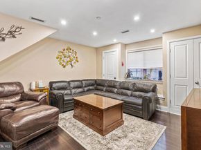1522 Race Street 1, Philadelphia PA 19102