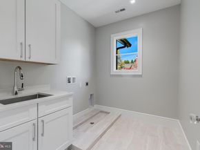 4102 18TH Road N, Arlington VA 22207