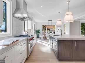 4102 18TH Road N, Arlington VA 22207