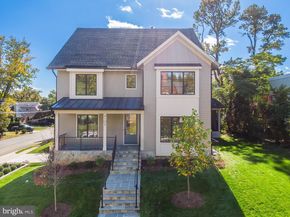 4102 18TH Road N, Arlington VA 22207