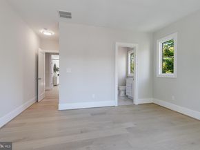 4102 18TH Road N, Arlington VA 22207