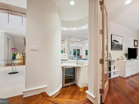 7005 Natelli Woods Lane, Bethesda MD 20817