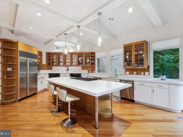 7005 Natelli Woods Lane, Bethesda MD 20817