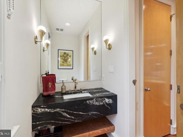 7005 Natelli Woods Lane, Bethesda MD 20817