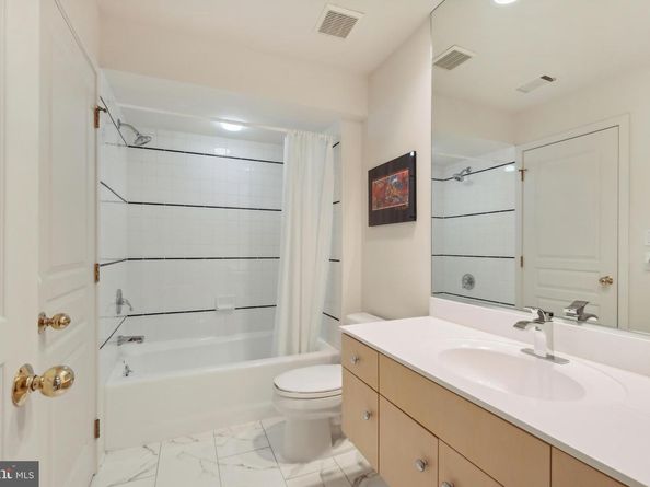 7005 Natelli Woods Lane, Bethesda MD 20817