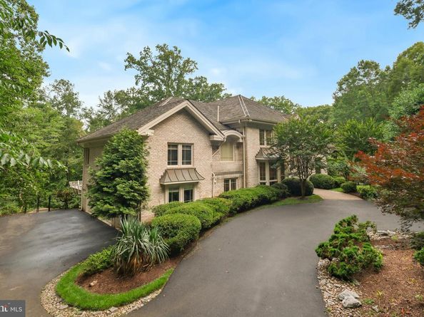 7005 Natelli Woods Lane, Bethesda MD 20817