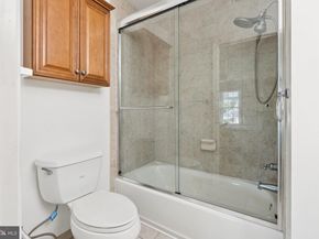 1292 Middleton Court, Vienna VA 22182