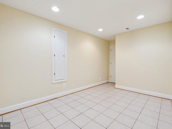 1292 Middleton Court, Vienna VA 22182