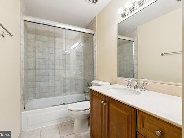 1292 Middleton Court, Vienna VA 22182